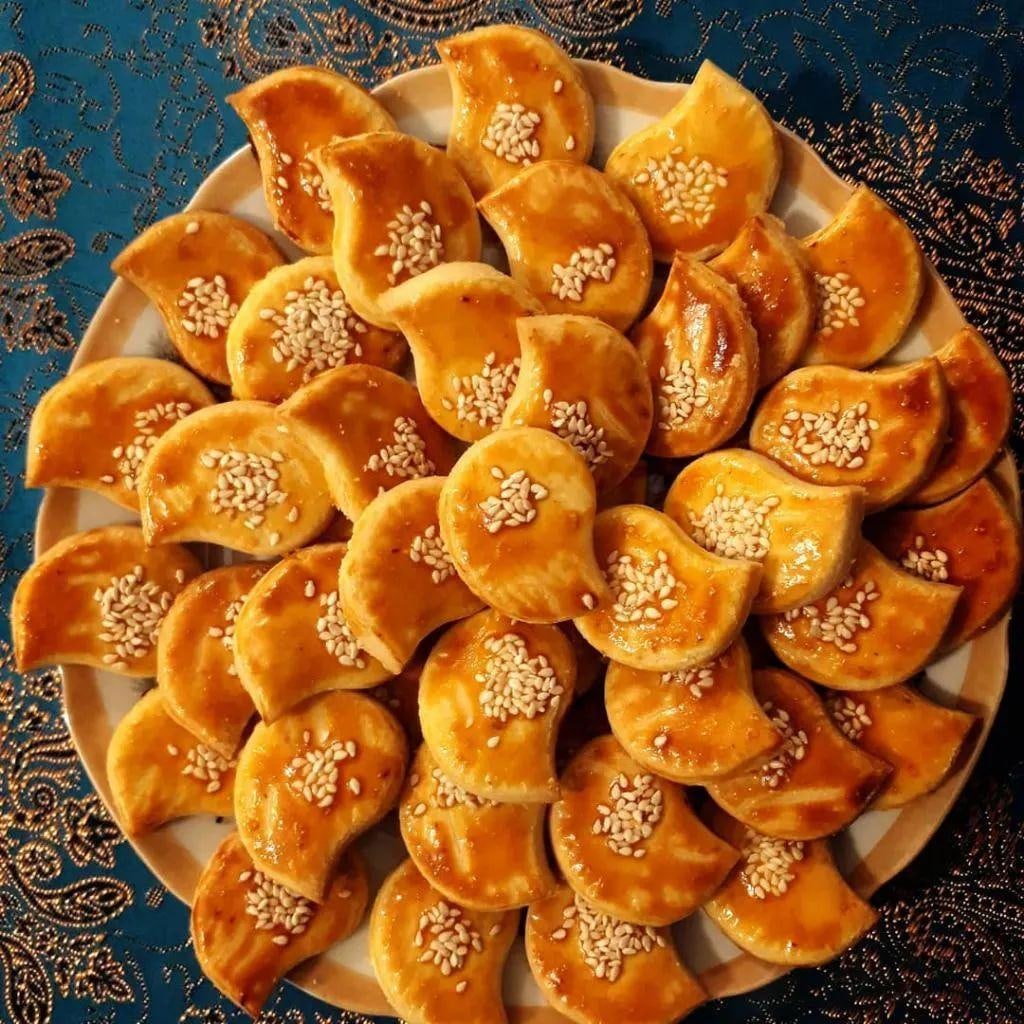 شیرینی نان چای قزوین 