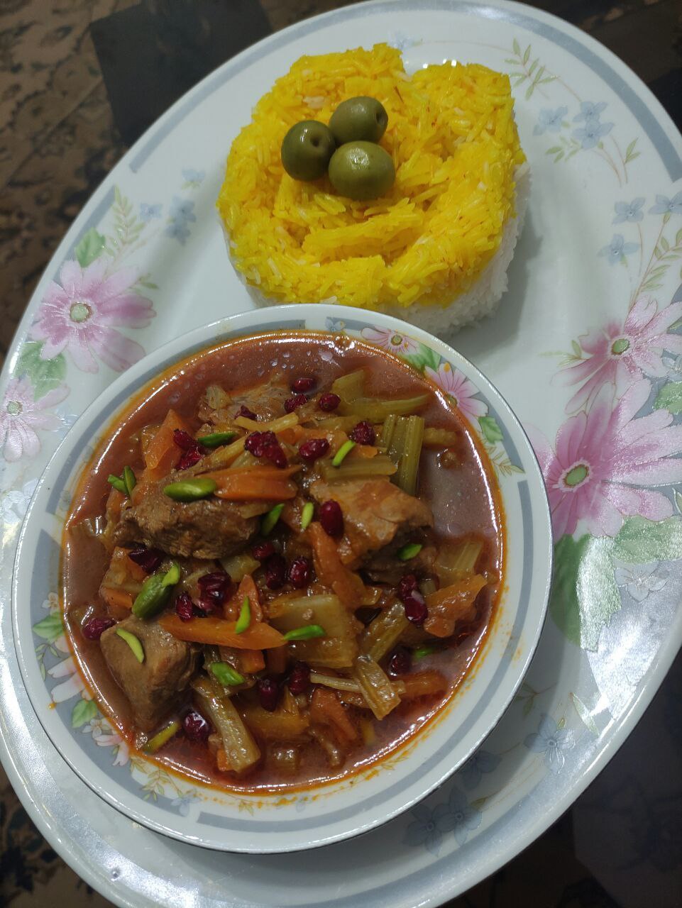 خورشت کرفس و هویج