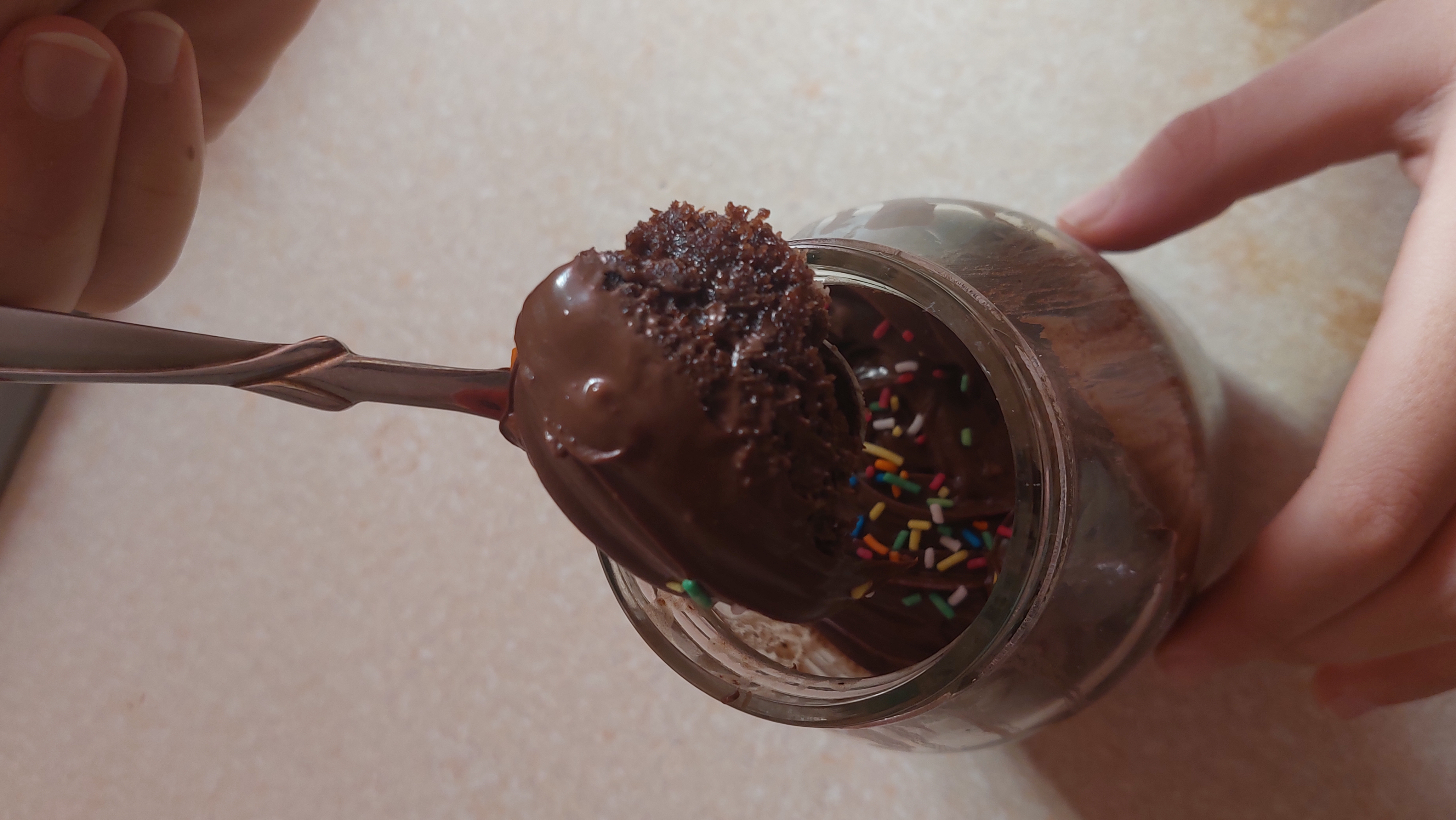 کیک شیشه ای سه سوته